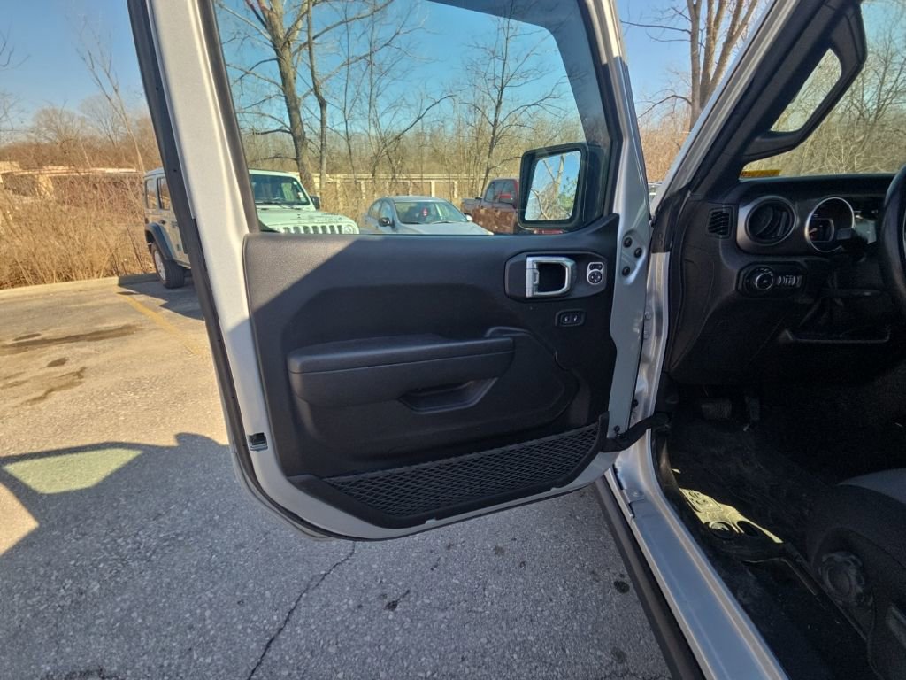 Used 2022 Jeep Wrangler Unlimited Willys image 18