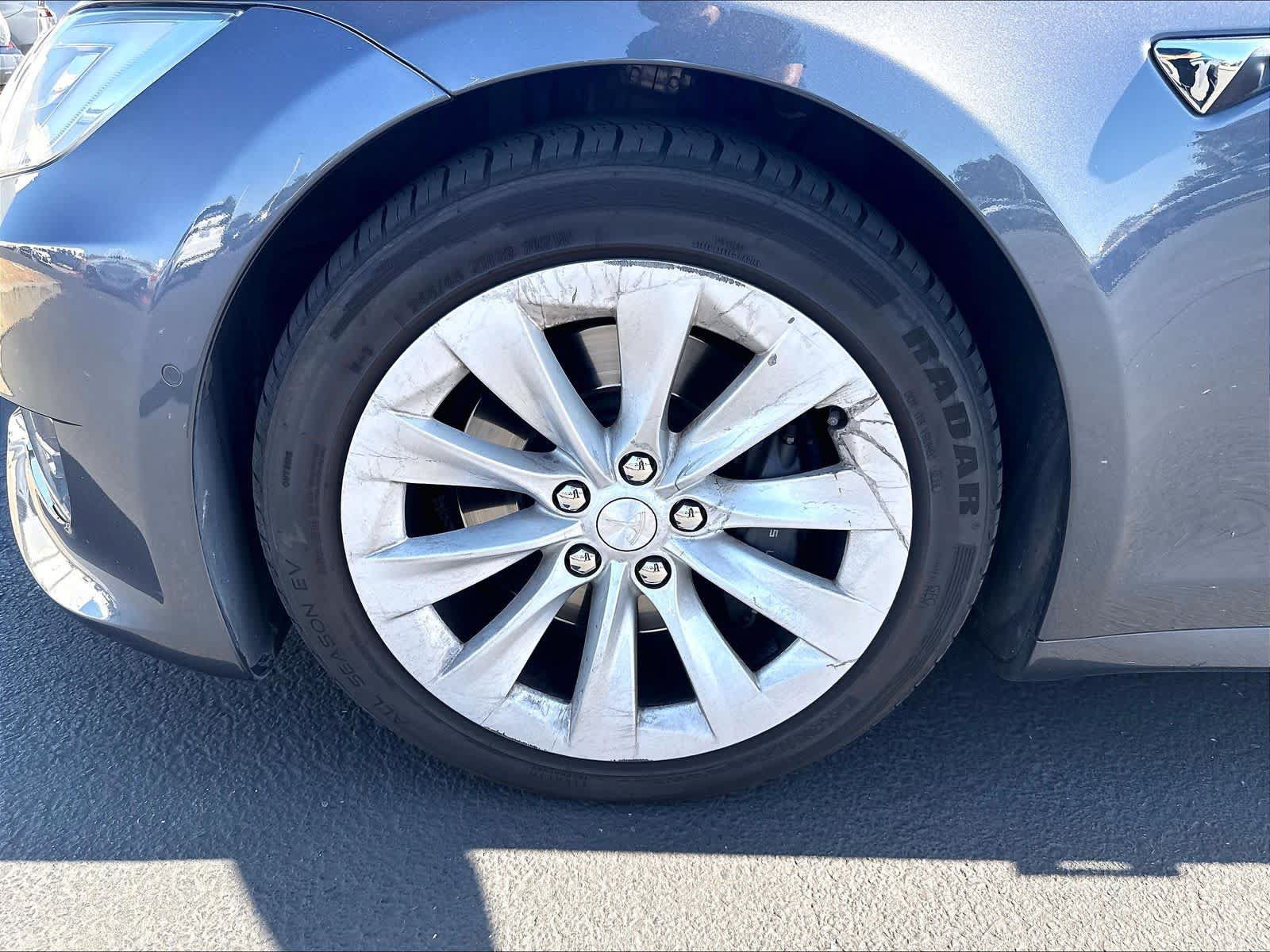 Used 2018 Tesla Model S 75D AWD/4WD image 30