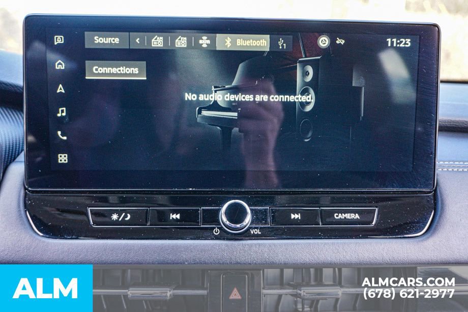 Used 2025 Mitsubishi Outlander SE image 39