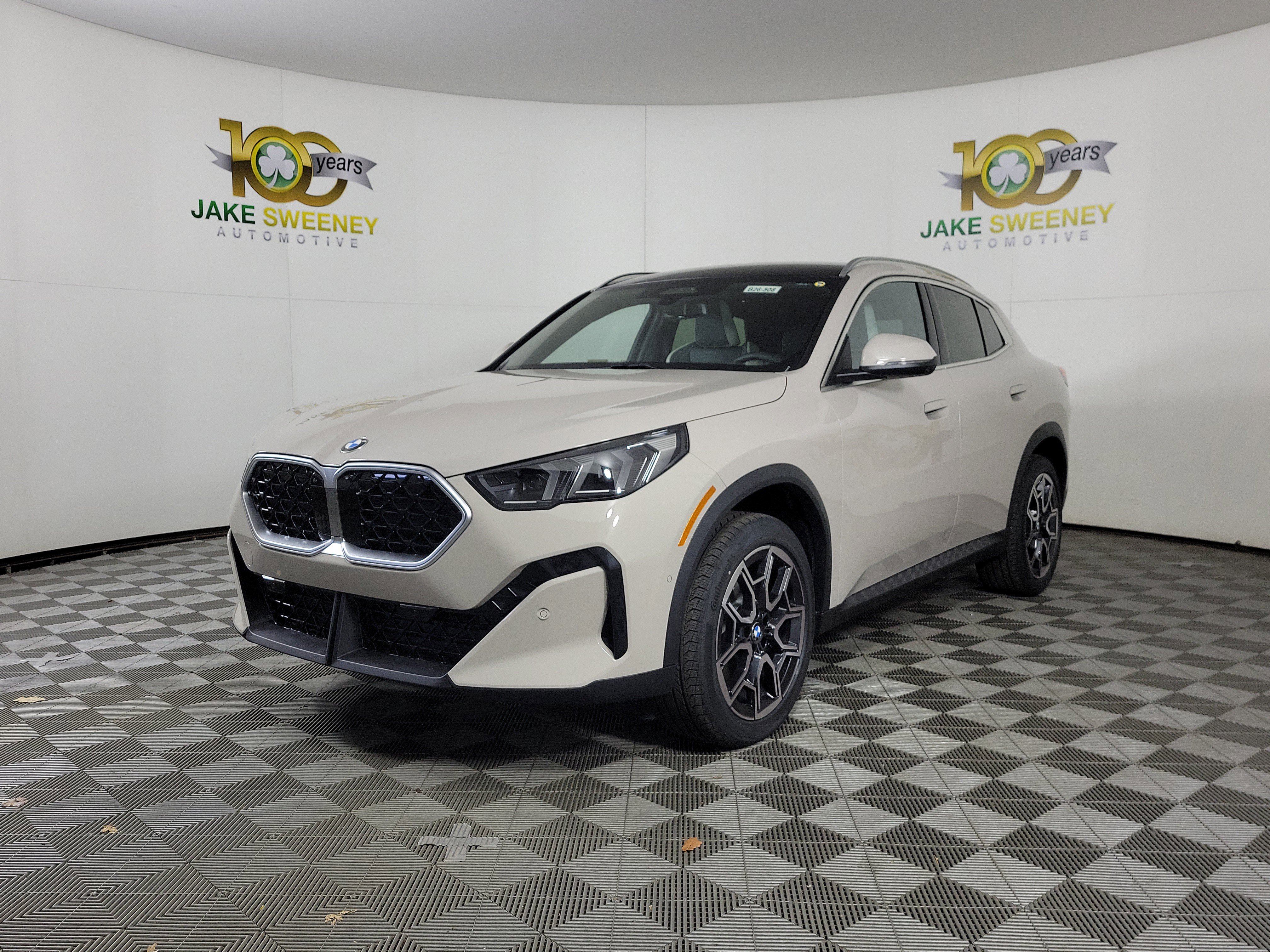 New 2026 BMW X2 xDrive28i image 3