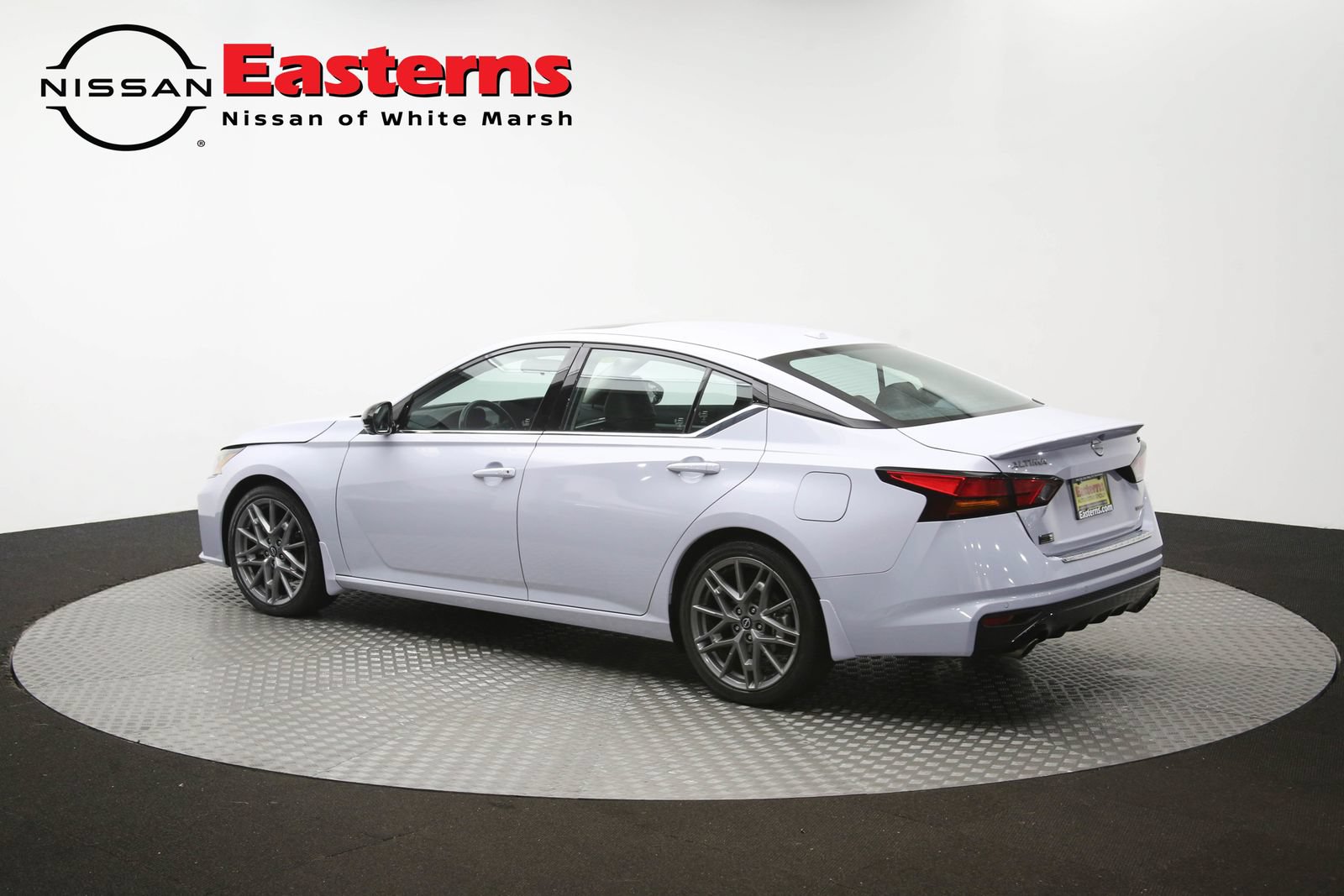 Used 2023 Nissan Altima 2.0 SR FWD image 62
