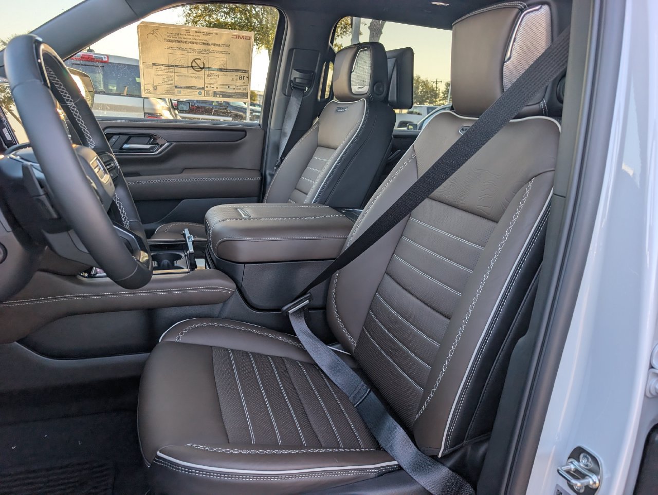 New 2027 GMC Yukon XL Denali Ultimate AWD/4WD image 18