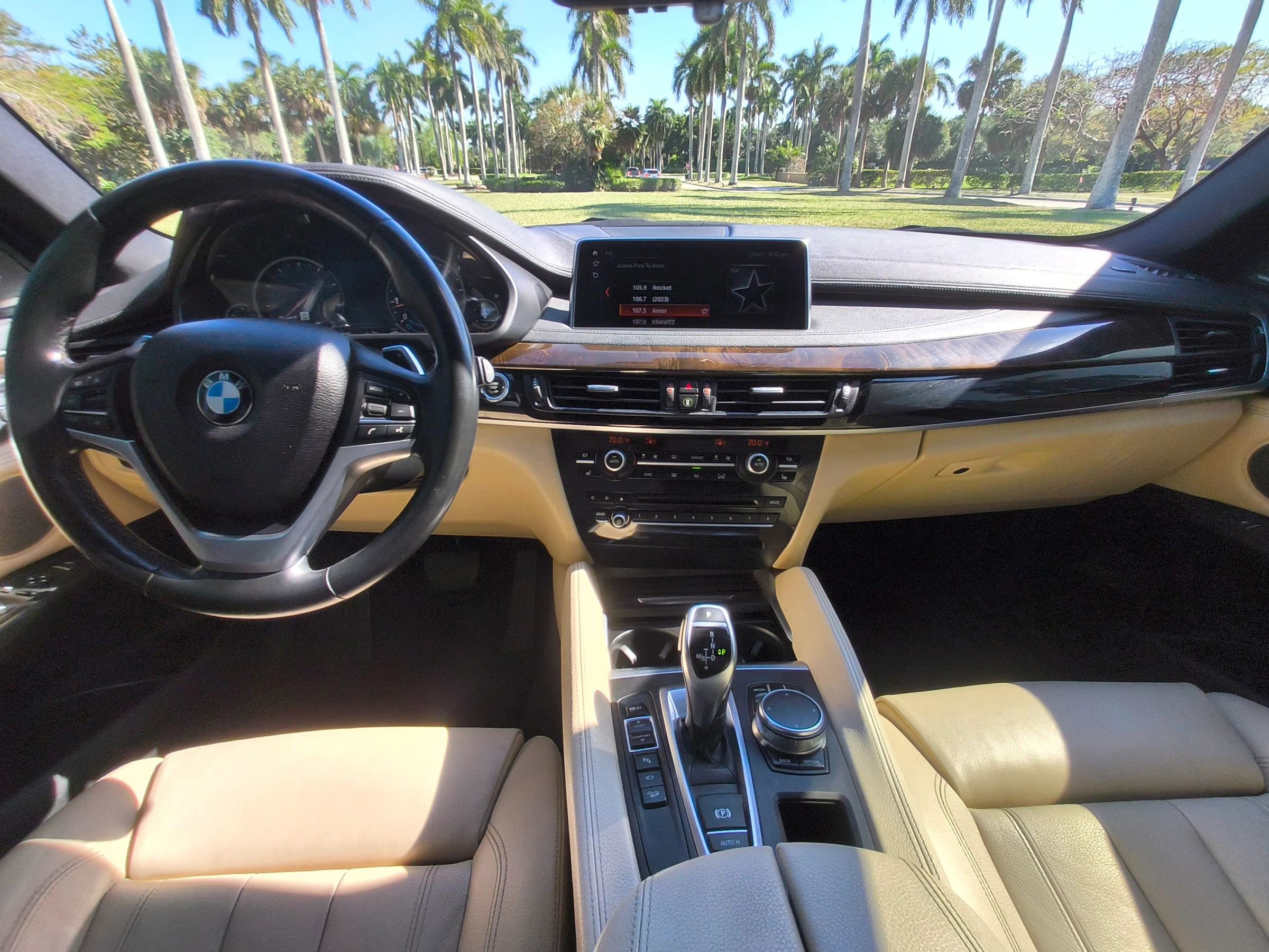 Used 2018 BMW X6 xDrive50i w/ Premium Package image 14
