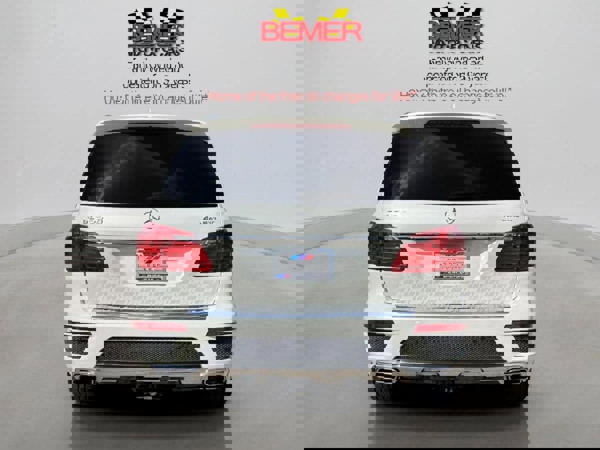 Used 2014 Mercedes-Benz GL 550 4MATIC image 4