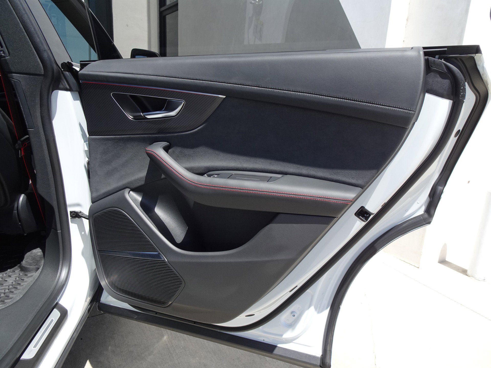 Used 2024 Audi RS Q8 AWD/4WD image 17