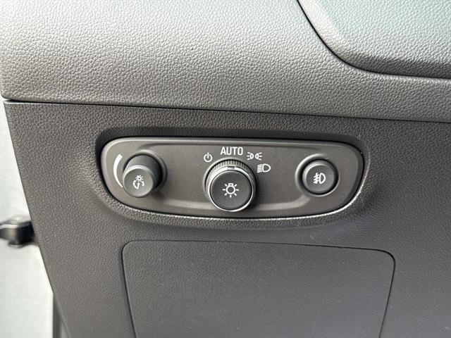 Used 2023 Buick Encore GX Select w/ Sport Touring Package image 26