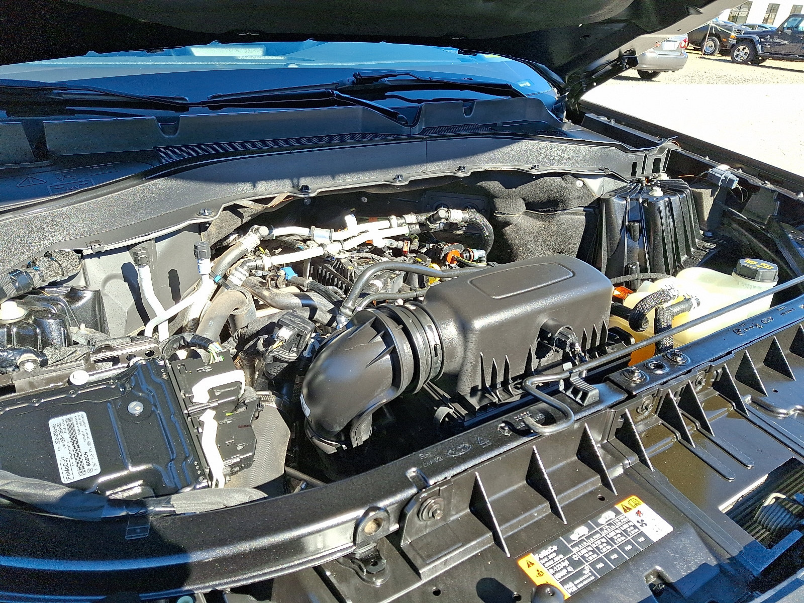 Used 2022 Ford Explorer XLT image 30
