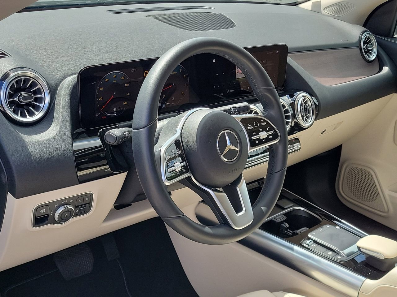 Certified 2023 Mercedes-Benz GLA 250 image 22