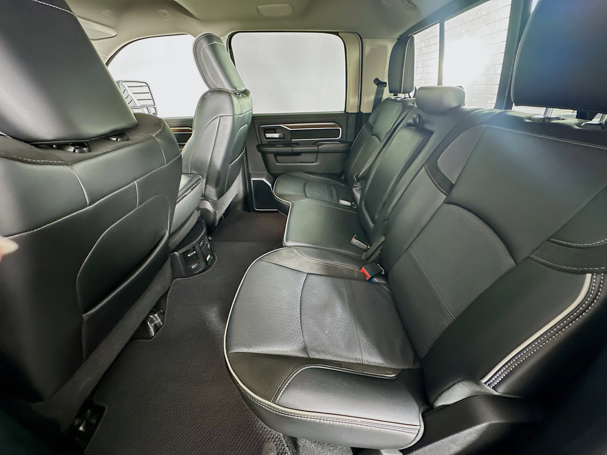 Used 2024 RAM 2500 Laramie image 28