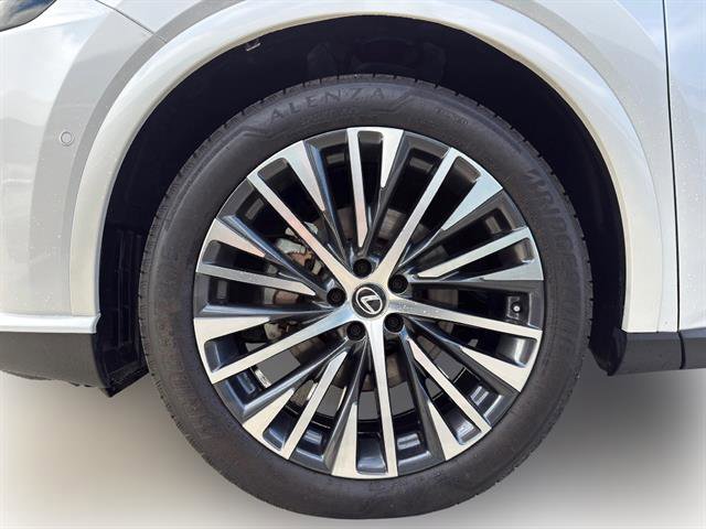 Used 2025 Lexus RX 350 Premium Plus w/ Convenience Package image 5