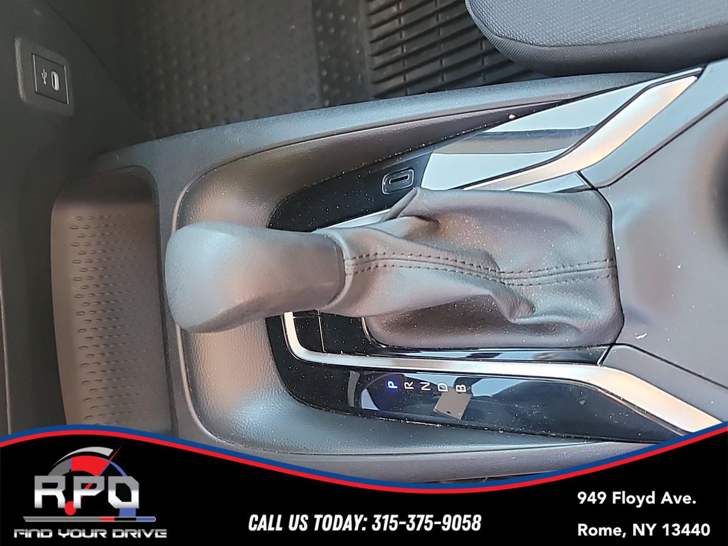 Used 2024 Toyota Corolla LE FWD image 17