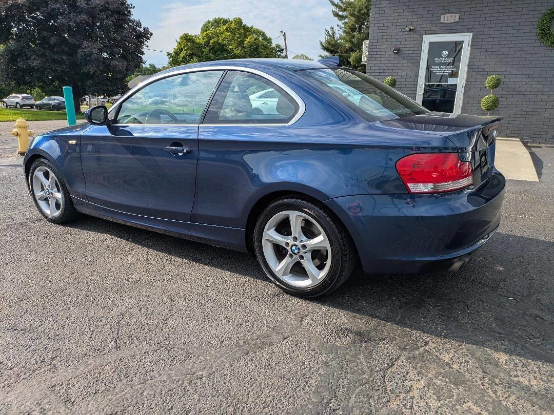 Used 2011 BMW 128i Coupe RWD image 4