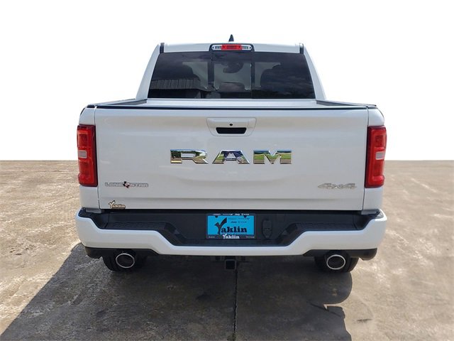 New 2026 RAM 1500 4x4 Crew Cab image 4