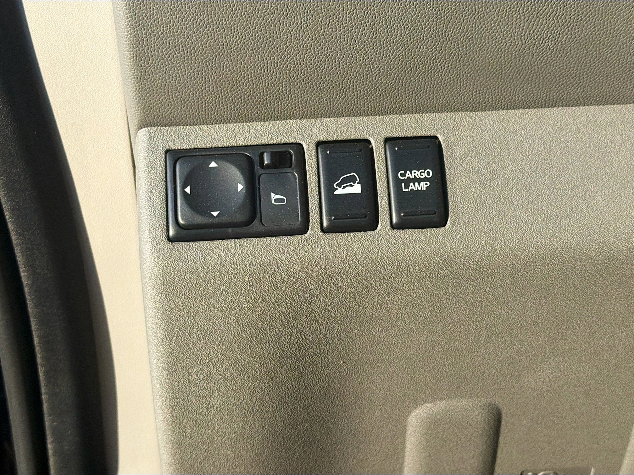Used 2017 Nissan Frontier SV AWD/4WD image 16