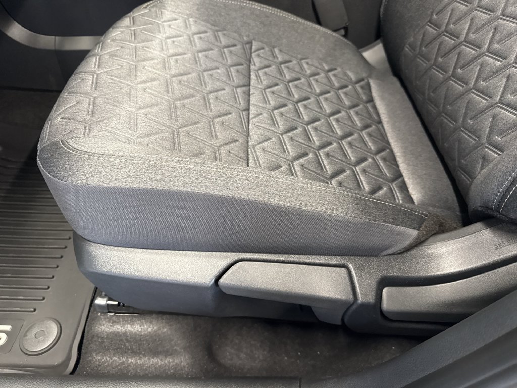 New 2027 Nissan Kicks SV AWD/4WD image 14
