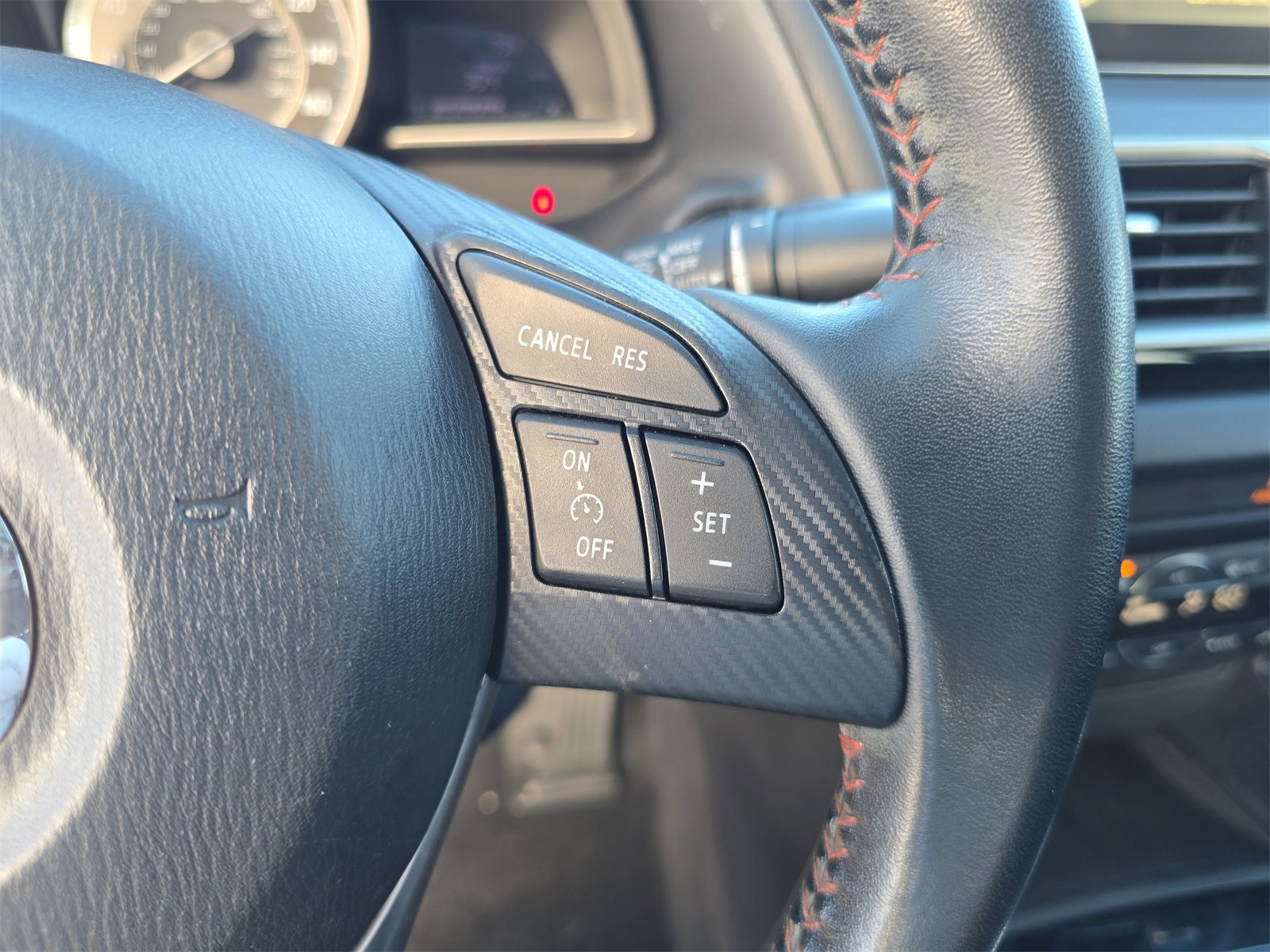 Used 2016 MAZDA MAZDA3 i Touring w/ Popular Equipment Package image 24