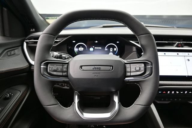 New 2026 Jeep Cherokee Overland w/ Advanced Pro Tech Group AWD/4WD image 27