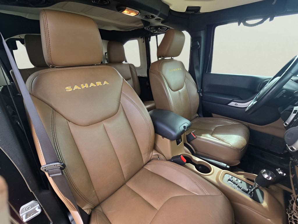 Used 2013 Jeep Wrangler Unlimited Sahara w/ Connectivity Group image 60