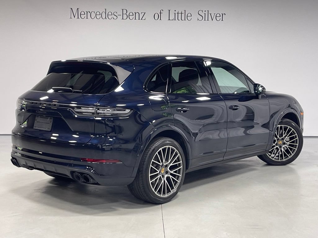 Used 2023 Porsche Cayenne AWD/4WD image 6