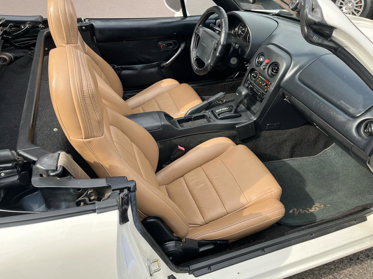 Used 1994 MAZDA MX-5 Miata M-Edition image 19