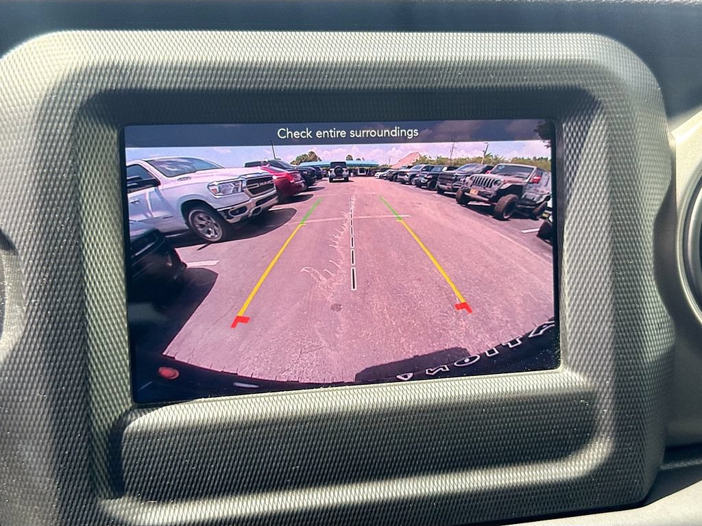 Used 2023 Jeep Wrangler Unlimited w/ Cold Weather Group AWD/4WD image 16