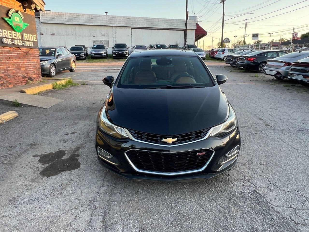 Used 2017 Chevrolet Cruze Premier FWD image 8