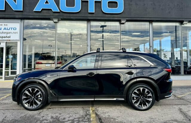 Used 2024 MAZDA CX-90 Plug-In Hybrid w/ Premium Pkg AWD/4WD image 2