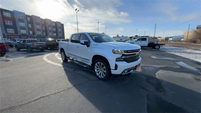 Used 2019 Chevrolet Silverado 1500 High Country w/ Technology Package image 2