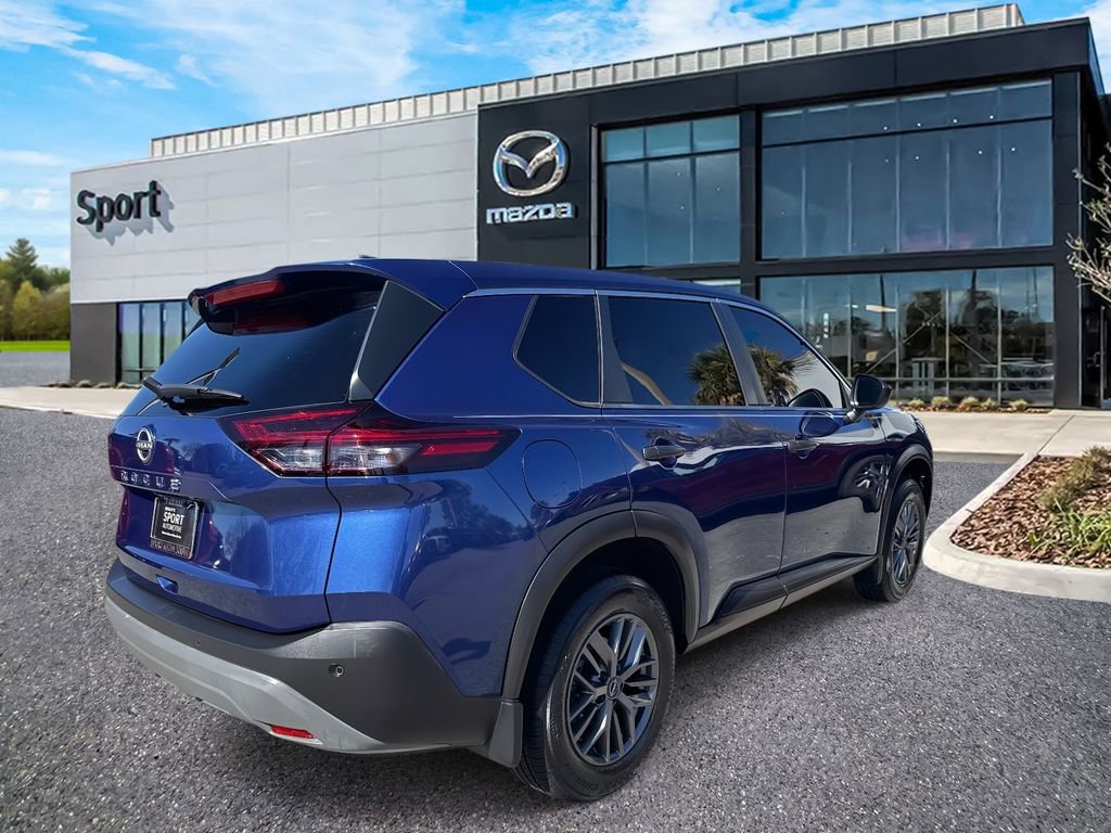 Used 2022 Nissan Rogue S image 3