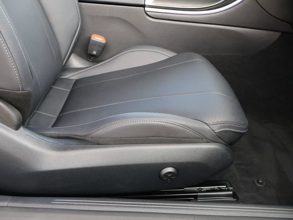 Certified 2024 Mercedes-Benz CLE 300 4MATIC Coupe image 31