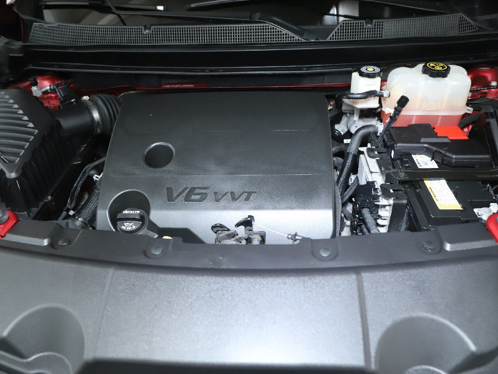 Used 2023 Chevrolet Traverse Premier w/ LPO, Floor Liner Package AWD/4WD image 35