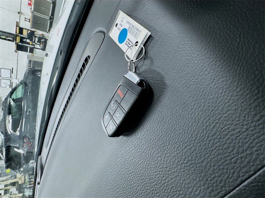 Used 2024 Dodge Durango R/T w/ Tow 'N Go Package image 39