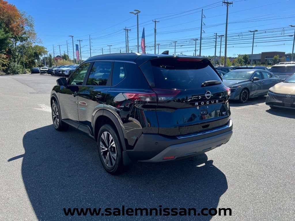 Used 2023 Nissan Rogue SV w/ SV Premium B Package FWD image 5