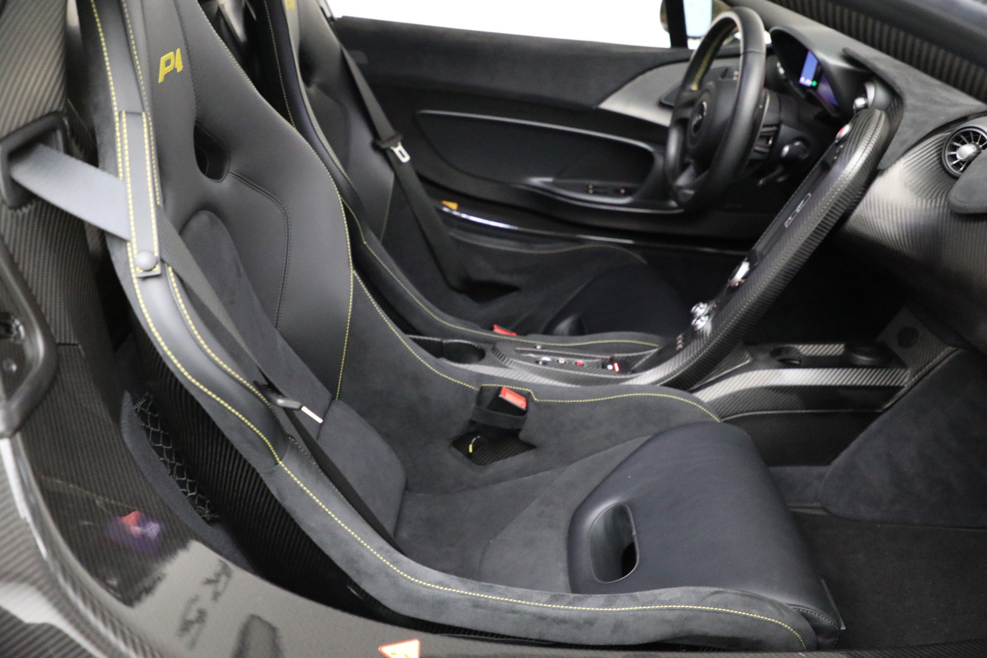 Used 2015 McLaren P1 RWD image 24
