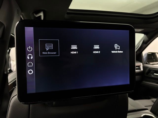 New 2026 GMC Yukon XL Denali w/ Denali Reserve Package image 46