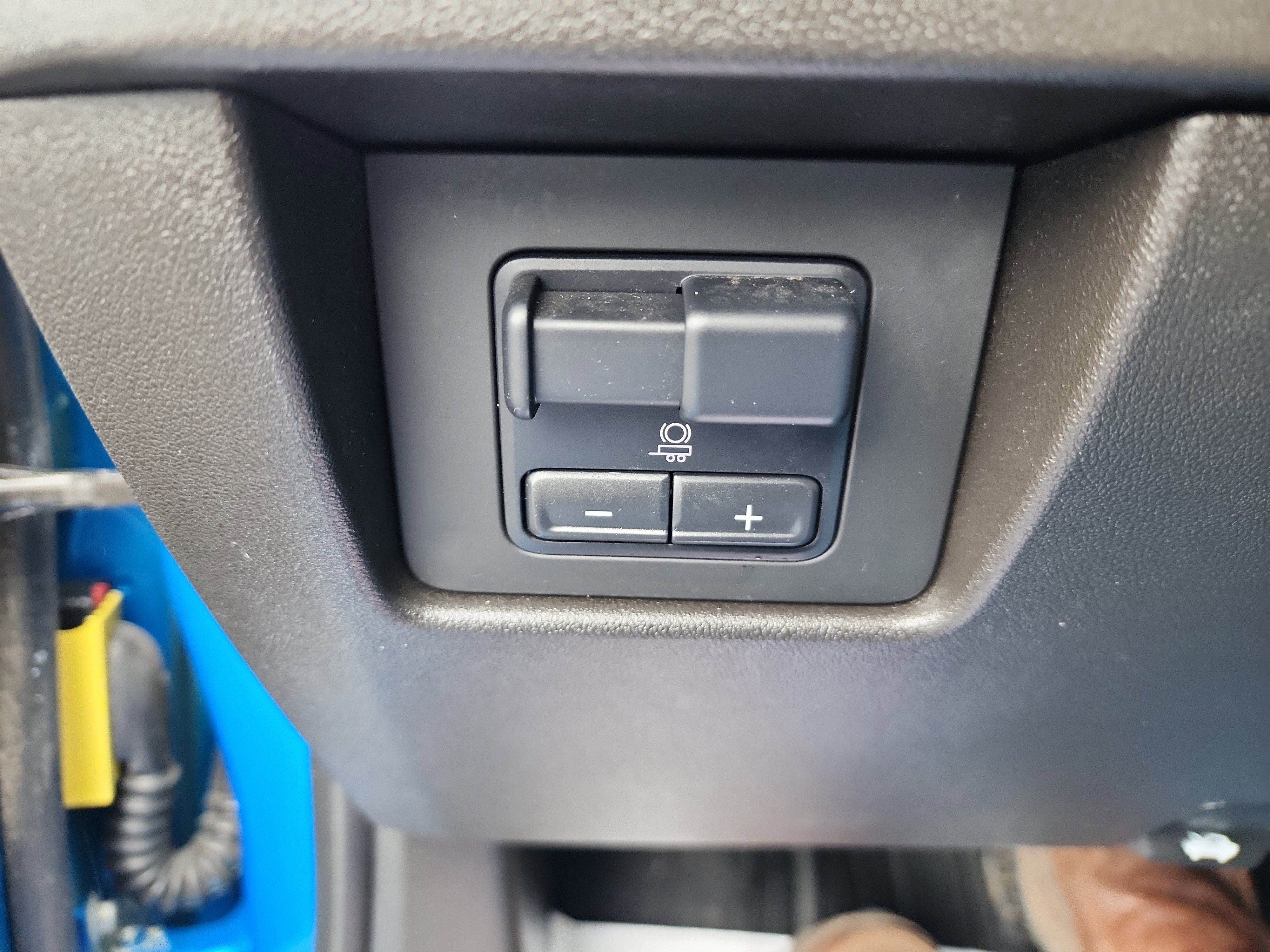 Certified 2024 Chevrolet Colorado Z71 w/ Z71 Convenience Package 2 image 23