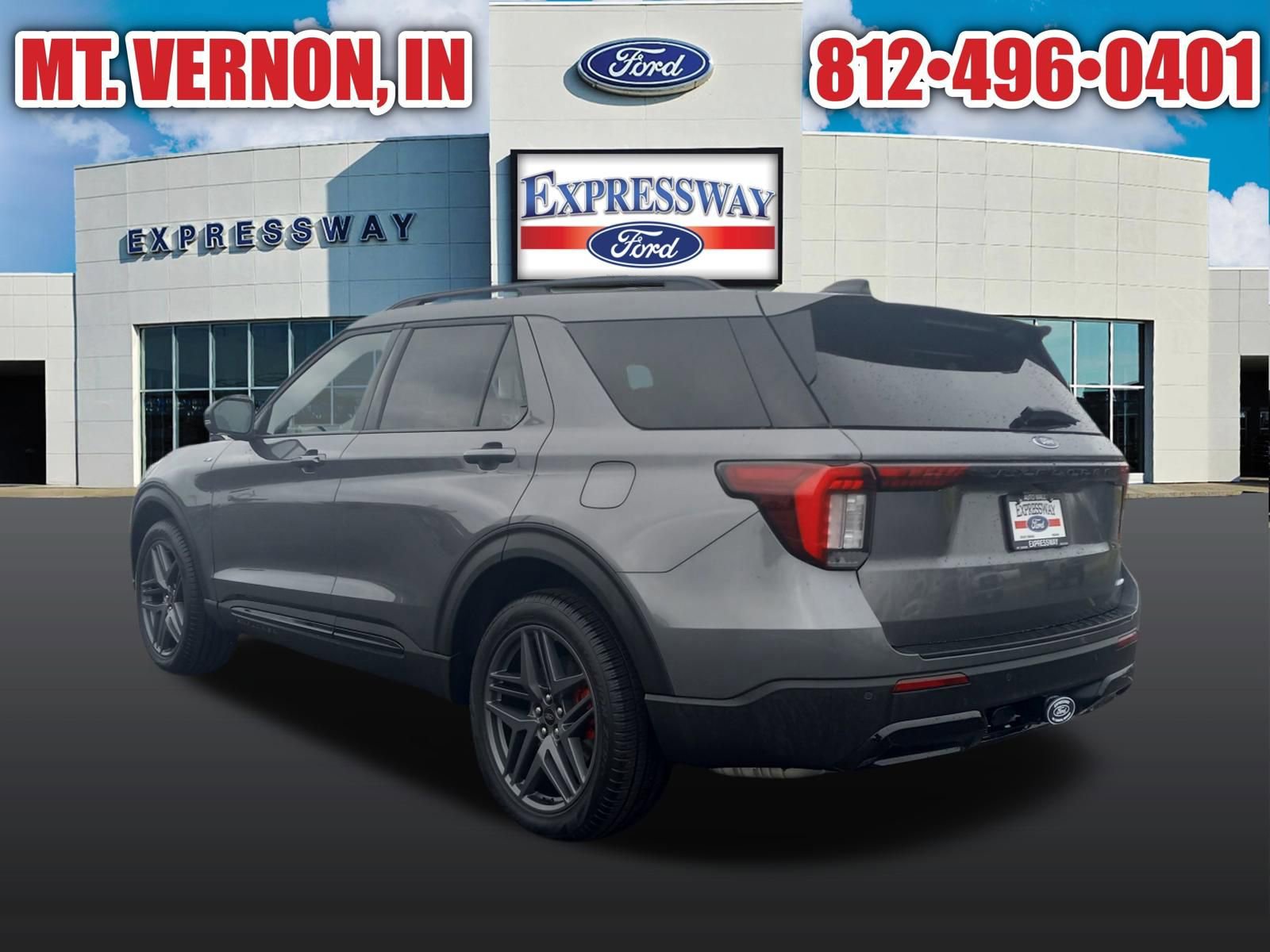 Used 2025 Ford Explorer ST-Line w/ ST-Line Street Pack image 9