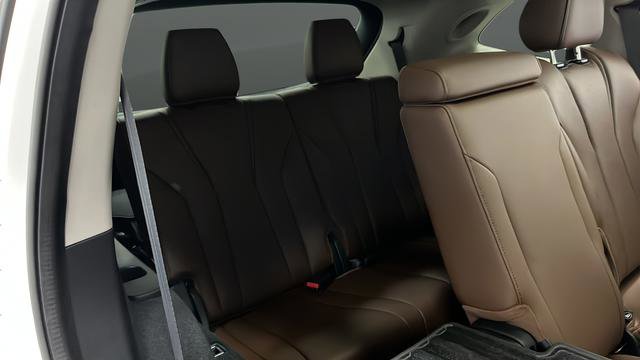 Used 2024 Acura MDX SH-AWD w/ Advance Package image 25