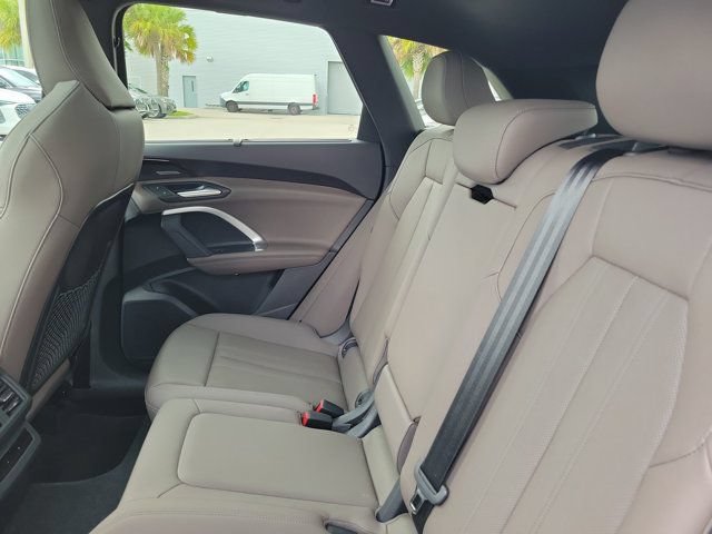 Certified 2025 Audi Q5 Premium Plus w/ Premium Plus AWD/4WD image 11