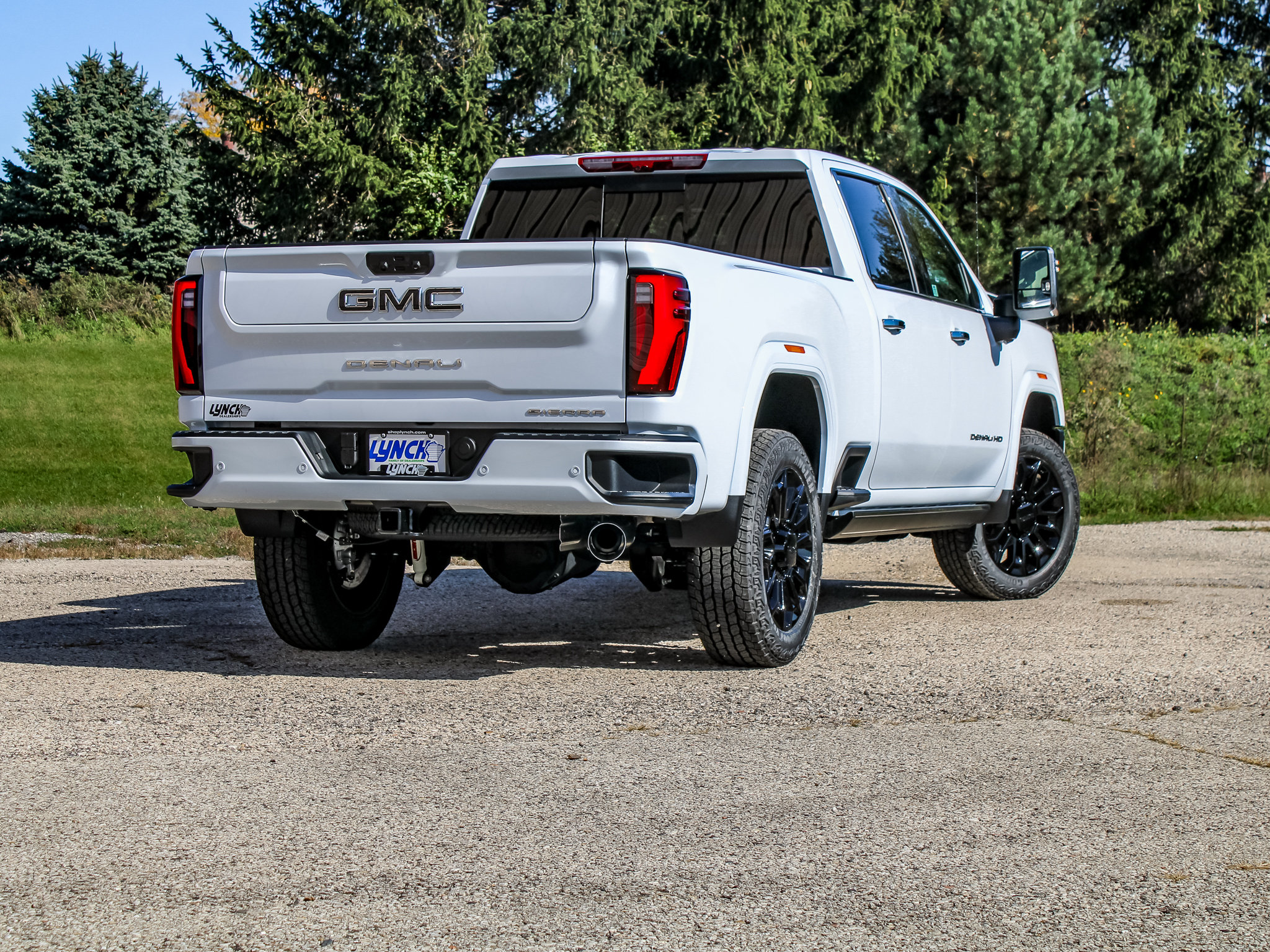 New 2026 GMC Sierra 2500 Denali Ultimate AWD/4WD image 9