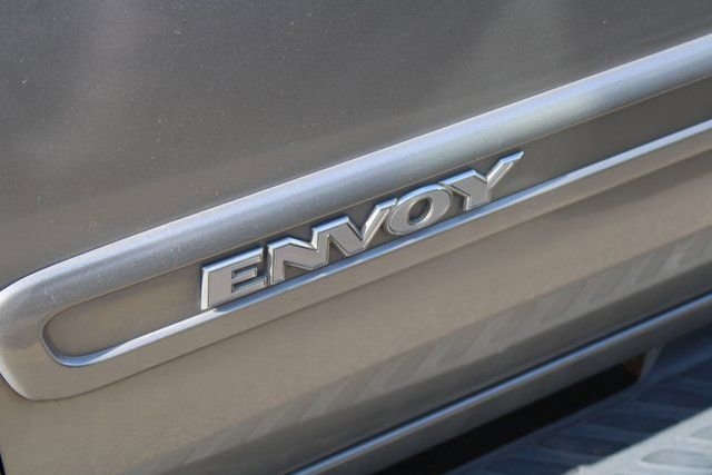 Used 2002 GMC Envoy SLE image 10