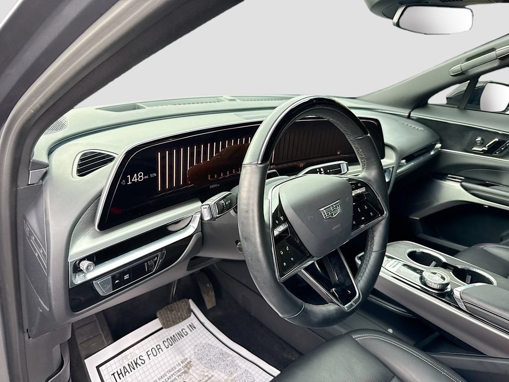 Used 2023 Cadillac Lyriq AWD image 10