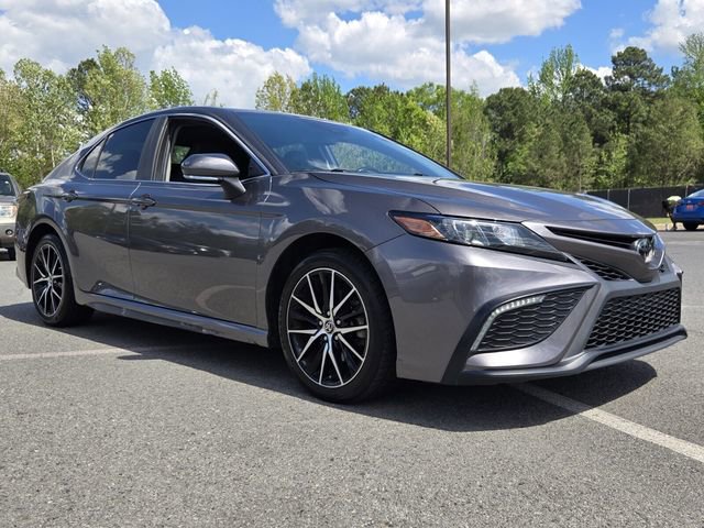 Used 2022 Toyota Camry SE image 7