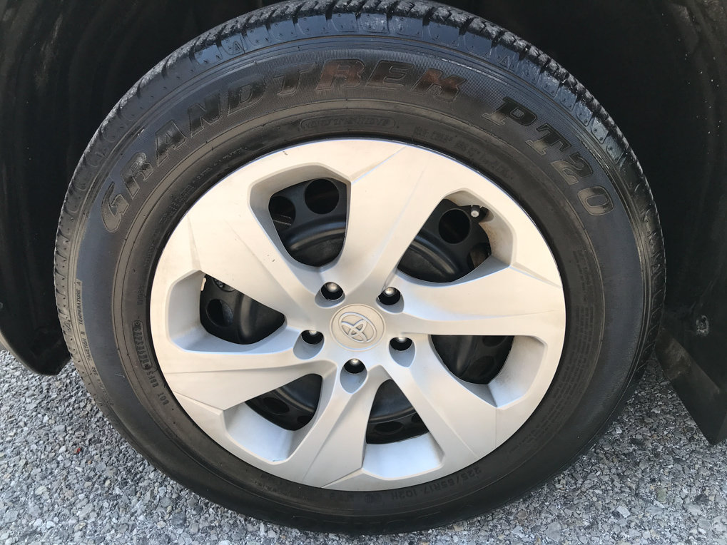 Certified 2024 Toyota RAV4 LE AWD/4WD image 10