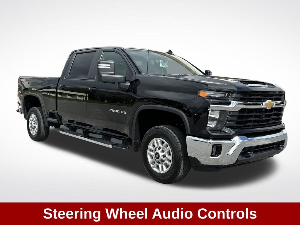 Used 2025 Chevrolet Silverado 2500 LT w/ Convenience Package AWD/4WD image 10