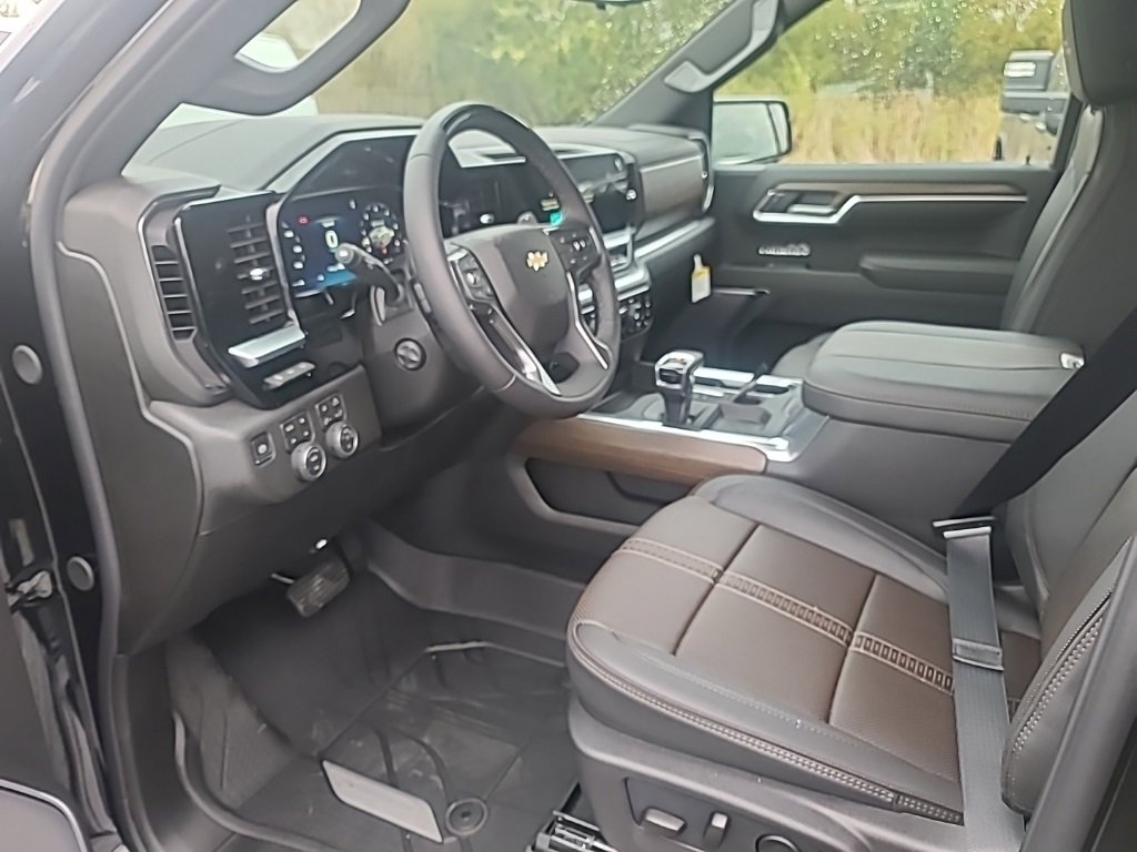 New 2026 Chevrolet Silverado 1500 High Country image 13