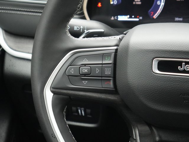 New 2025 Jeep Grand Cherokee L Limited w/ Luxury Tech Group II image 23