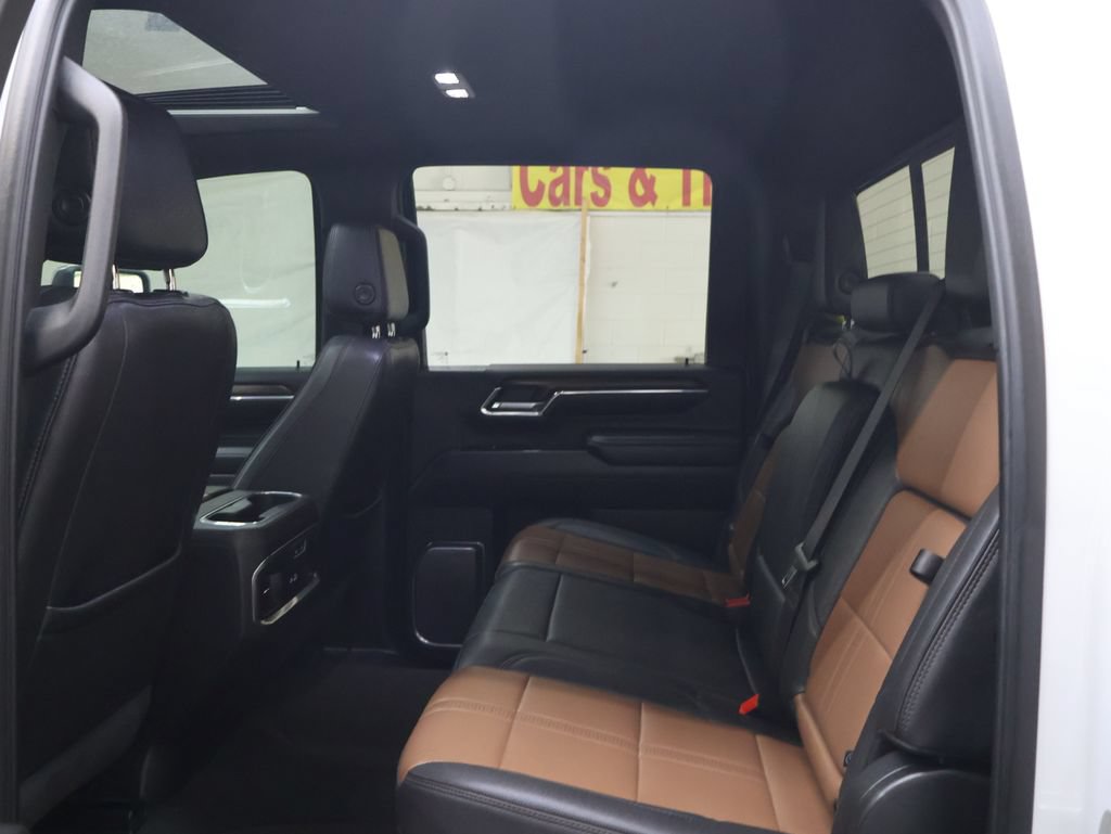Used 2024 Chevrolet Silverado 3500 High Country w/ High Country Premium Package AWD/4WD image 14