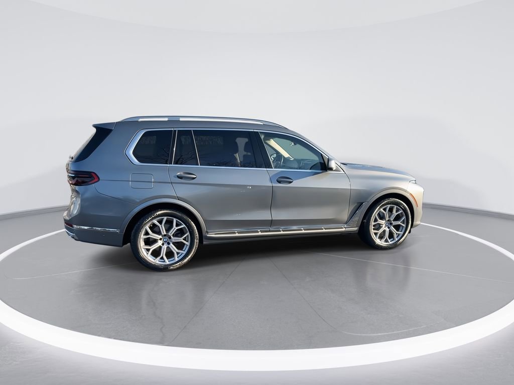 Certified 2024 BMW X7 xDrive40i image 8