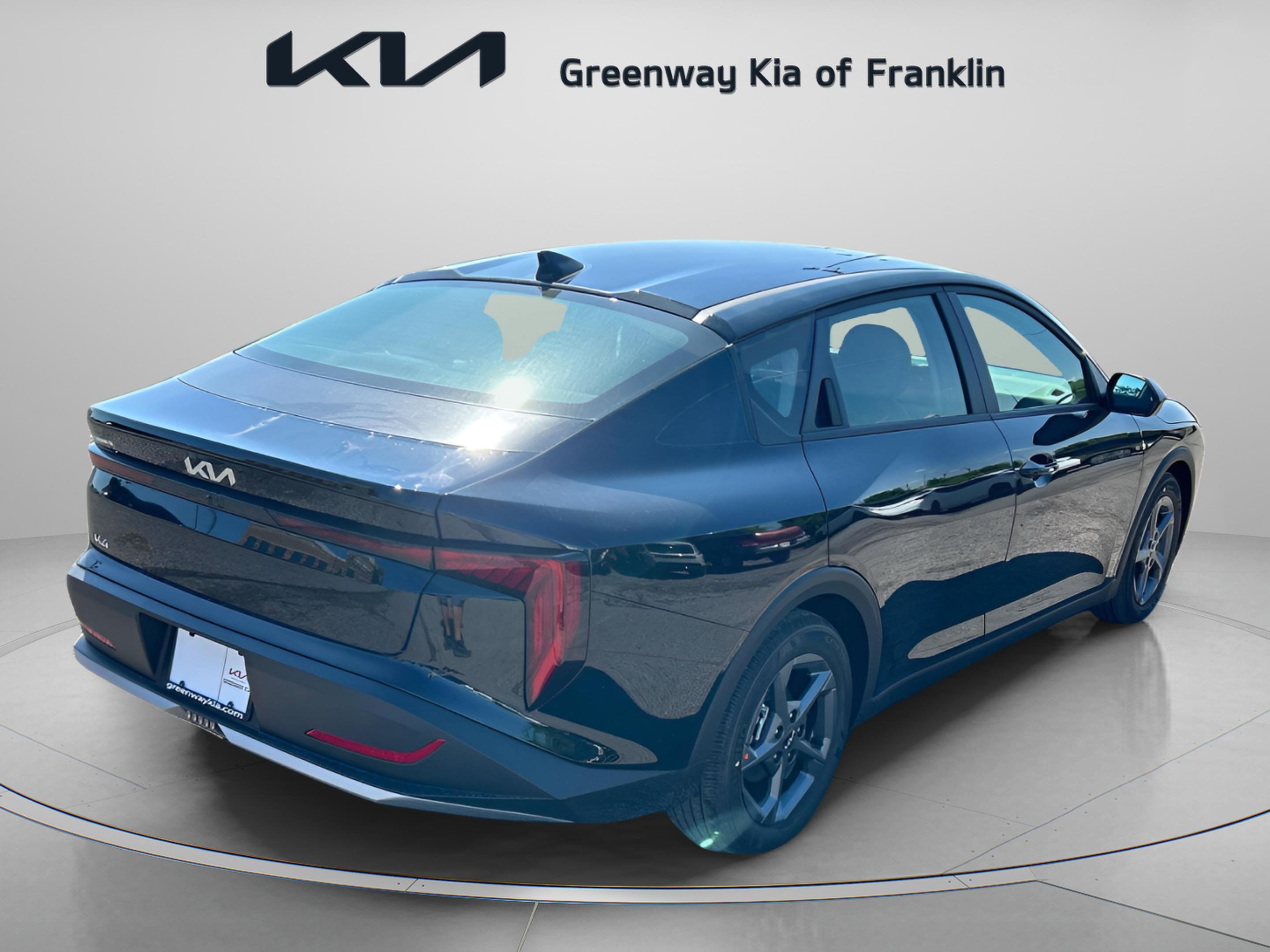 New 2025 Kia K4 LXS image 7